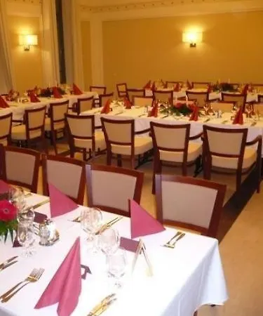 Hotel Queen Elizabeth Superior 