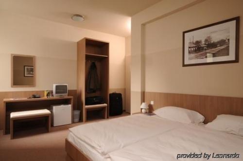 Erzsebet Kiralyne Szalloda Hotel