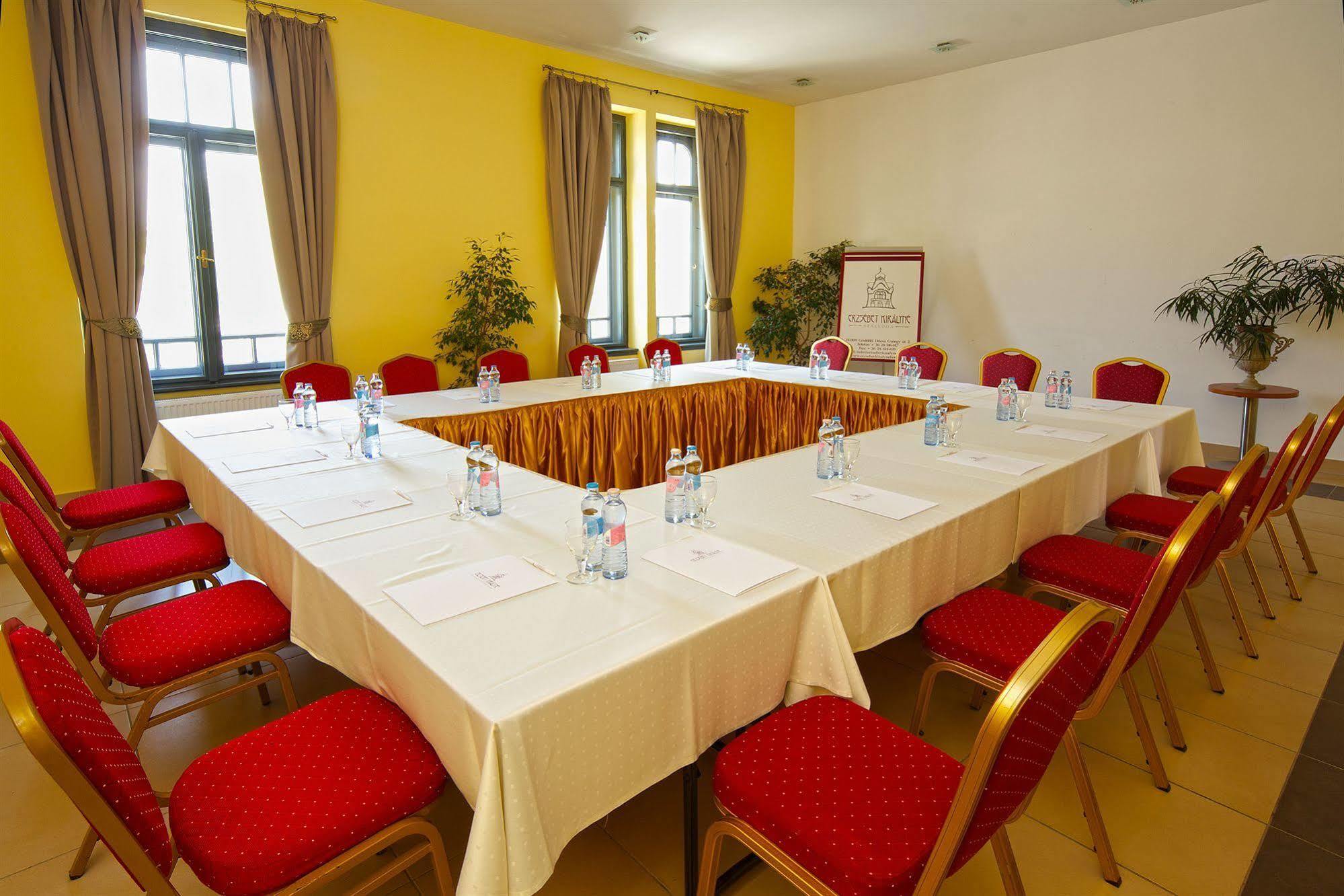 Erzsebet Kiralyne Szalloda Hotel Godollo
