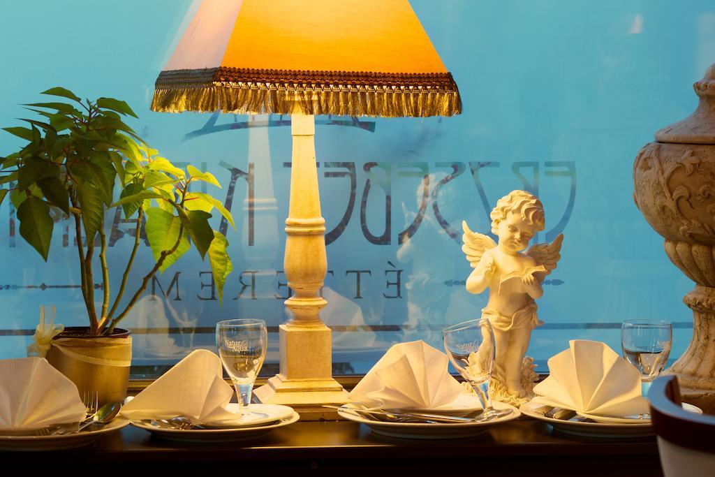Erzsebet Kiralyne Szalloda Hotel